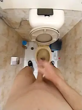 Snapshot of Good_boy000 chatting on 02-21-25, 01:33 Good boy000 online show from 02-21-25, 01:33