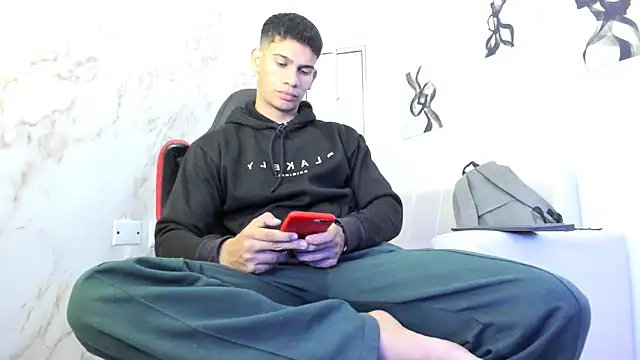 Snapshot of ANDRES_STUD chatting on 10-05-25, 04:11 ANDRES STUD online show from 10-05-25, 04:11