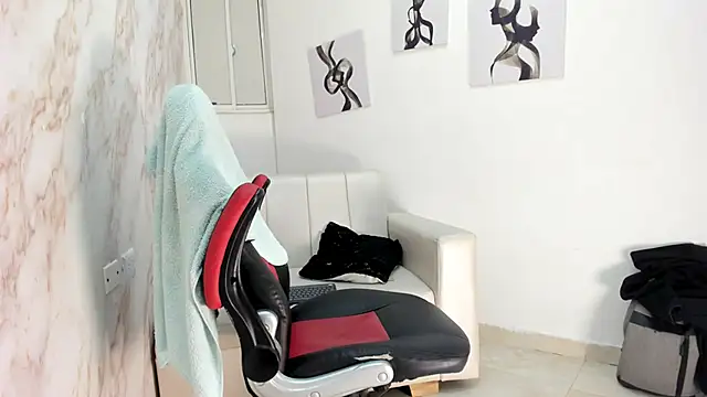 Snapshot of ANDRES_STUD chatting on 11-11-25, 05:18 ANDRES STUD online show from 11-11-25, 05:18