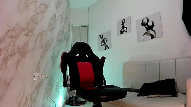 Snapshot of ANDRES_STUD chatting on 11-25-25, 04:23 ANDRES STUD online show from 11-25-25, 04:23