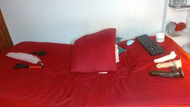 Said hot01 online show from 10-28-25, 07:23