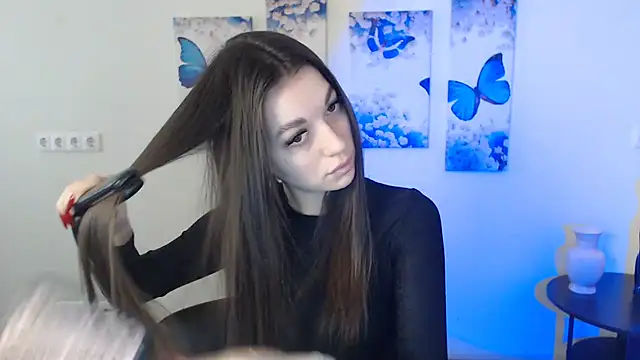 Snapshot of Eva_Eldis chatting on 02-06-25, 01:32 Eva Eldis online show from 02-06-25, 01:32