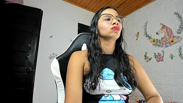 Snapshot of alisson_hoffman05 chatting on 01-13-26, 06:13 alisson hoffman05 online show from 01-13-26, 06:13