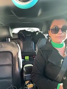 Loveblackzilla online show from 11-30-25, 10:52