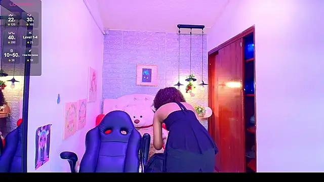 tylla  online show from 03-20-25, 03:13