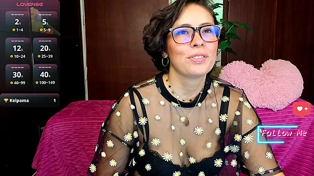 sophia dumont online show from 03-04-25, 08:13