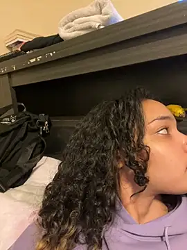 Snapshot of tastylolaaa chatting on 02-04-25, 12:08 tastylolaaa online show from 02-04-25, 12:08