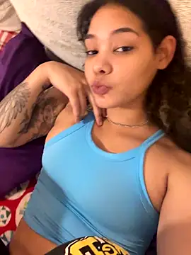 Snapshot of tastylolaaa chatting on 09-29-25, 02:49 tastylolaaa online show from 09-29-25, 02:49