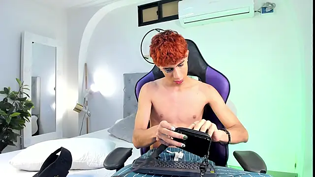 NovaaWheler online show from 02-23-25, 04:39