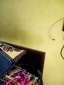 Snapshot of sufiya-ji chatting on 02-16-25, 12:54 sufiya-ji online show from 02-16-25, 12:54