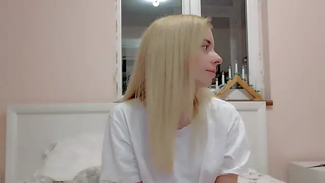 ChristiHanson online show from 01-05-26, 07:17