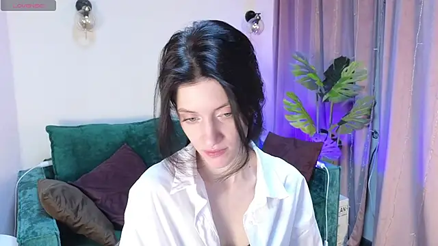 roxy riot  online show from 02-14-25, 01:23