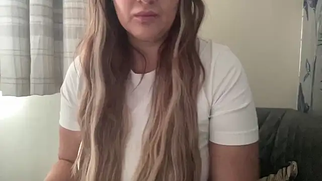 Snapshot of Billiexxx chatting on 02-19-25, 12:55 Billiexxx online show from 02-19-25, 12:55