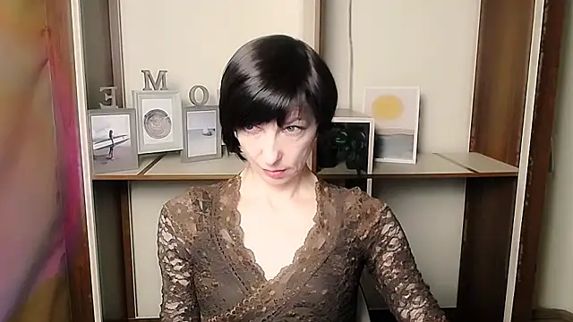  AngeliaFlow  online show from 01-10-26, 01:02