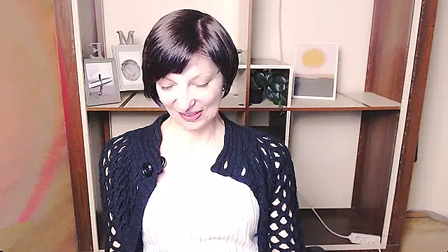  AngeliaFlow  online show from 04-01-26, 08:37