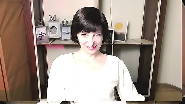  AngeliaFlow  online show from 06-06-26, 07:02