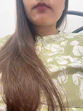 Deepcha1991 online show from 02-06-25, 08:23