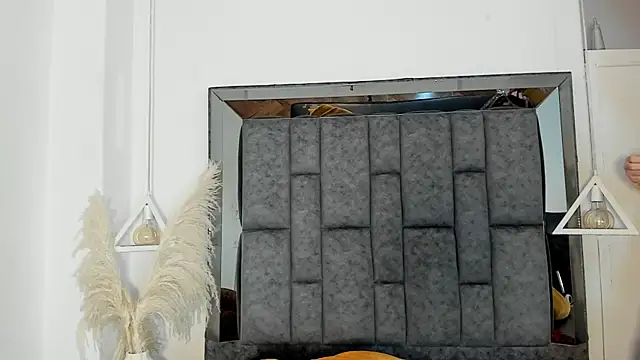 Snapshot of Morgan_Wright chatting on 02-20-25, 06:02 Morgan Wright online show from 02-20-25, 06:02