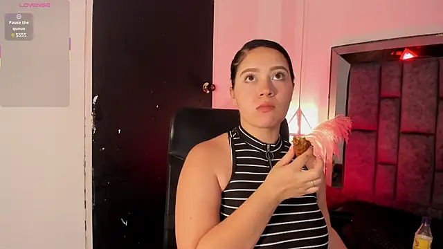 Snapshot of Morgan_Wright chatting on 03-12-25, 07:17 Morgan Wright online show from 03-12-25, 07:17