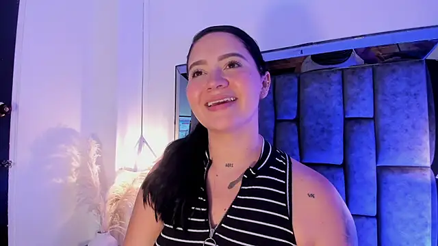 Snapshot of Morgan_Wright chatting on 03-12-25, 10:17 Morgan Wright online show from 03-12-25, 10:17