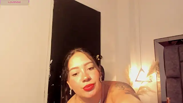 Snapshot of Morgan_Wright chatting on 03-22-25, 07:31 Morgan Wright online show from 03-22-25, 07:31