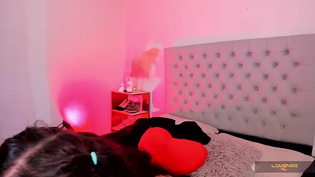 Snapshot of Morgan_Wright chatting on 02-28-26, 04:41 Morgan Wright online show from 02-28-26, 04:41