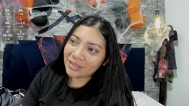 Sophia Brunett online show from 10-30-25, 11:55