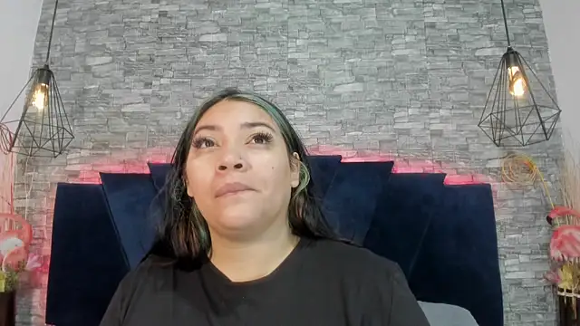 Sophia Brunett online show from 04-11-26, 11:47