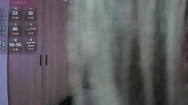 Snapshot of Cloee_Rainbow1 chatting on 12-04-25, 11:52 Cloee Rainbow1 online show from 12-04-25, 11:52