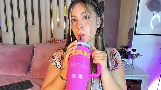 Cloee Rainbow1 online show from 03-27-26, 12:05