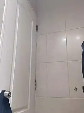 Snapshot of MaiPandora chatting on 10-20-25, 03:07 MaiPandora online show from 10-20-25, 03:07