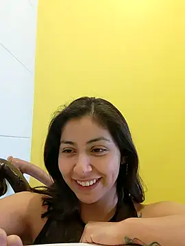 Snapshot of MaiPandora chatting on 11-05-25, 05:13 MaiPandora online show from 11-05-25, 05:13