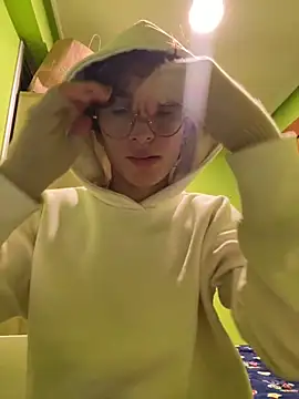 stormmart18 online show from 02-09-25, 12:17