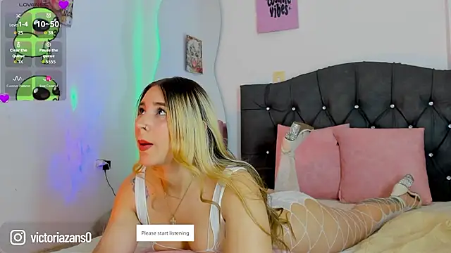 Vickyallien online show from 03-21-26, 03:04