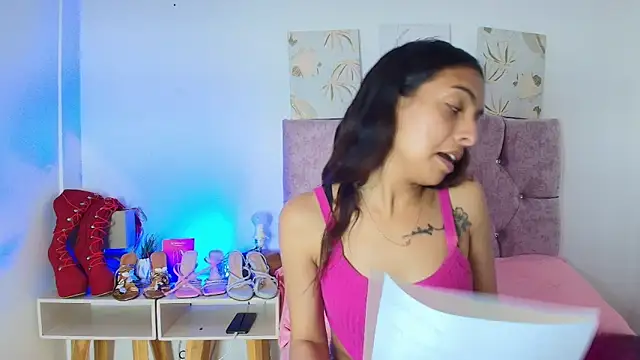 Skye Moore online show from 03-09-26, 06:01