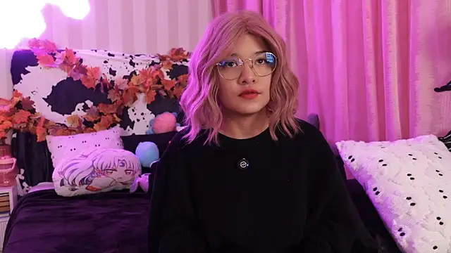 Snapshot of NataliaNovak chatting on 11-02-25, 09:06 NataliaNovak online show from 11-02-25, 09:06