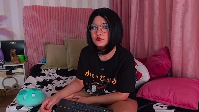 Snapshot of NataliaNovak chatting on 05-08-26, 12:54 NataliaNovak online show from 05-08-26, 12:54