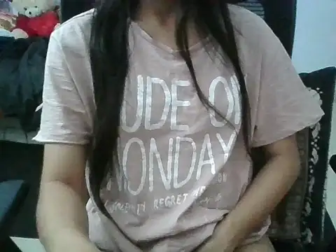 laila 10 online show from 03-27-26, 08:37