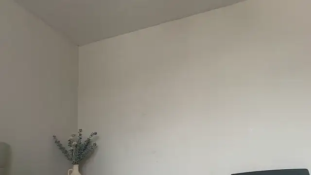 skyejde online show from 03-12-26, 08:42