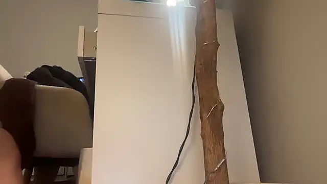 skyejde online show from 03-18-26, 08:34