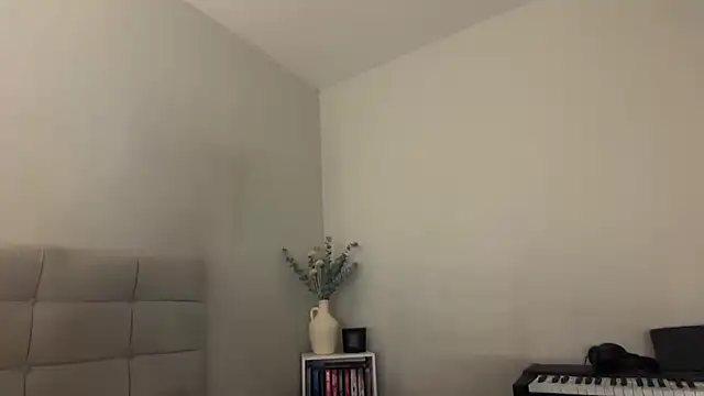 skyejde online show from 04-02-26, 07:44