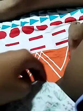 Snapshot of Venus_Day chatting on 02-19-25, 01:40 Venus Day online show from 02-19-25, 01:40