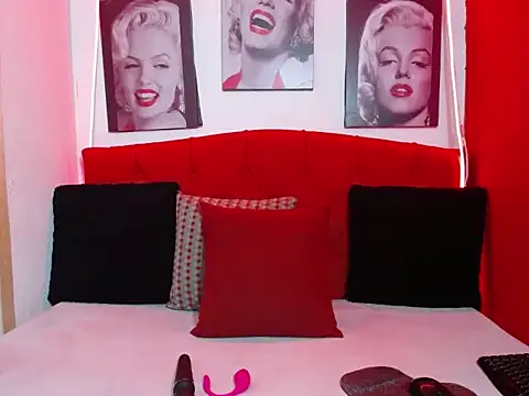 Tiana Ebony18 online show from 02-12-26, 12:00