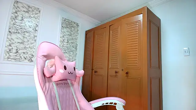 Danella houston online show from 11-05-25, 07:03