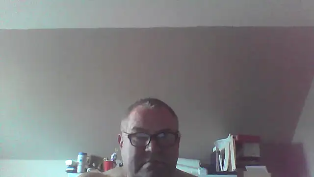 Snapshot of mkestr69 chatting on 04-24-26, 07:38 mkestr69 online show from 04-24-26, 07:38