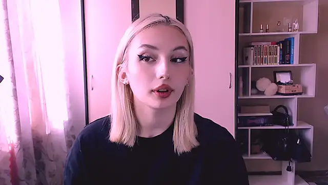 beauty blonde online show from 03-06-25, 04:41