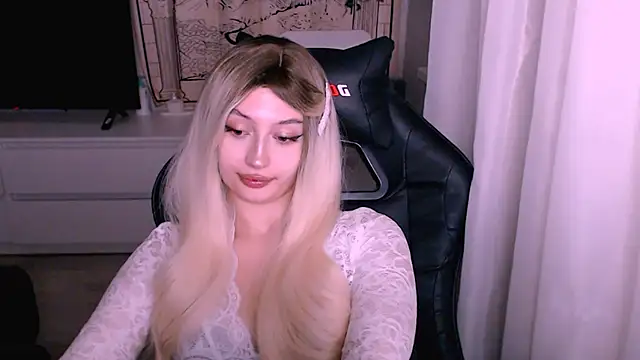 beauty blonde online show from 12-01-25, 12:15