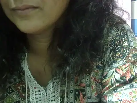 Snapshot of Your_cutiepie_ chatting on 05-01-26, 06:23 Your cutiepie online show from 05-01-26, 06:23