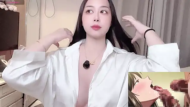 Snapshot of Moonccoi chatting on 11-14-25, 02:49 Moonccoi online show from 11-14-25, 02:49