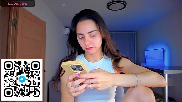 EmiliaZen online show from 11-24-25, 05:12